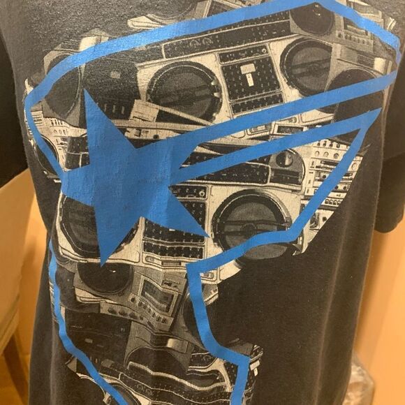 Famous Stars and Straps Vintage RARE Boombox Tee-Shirt Men’s Size Medium - Picture 4 of 5
